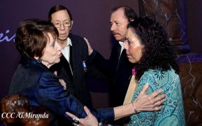 Acto de entrega de la ciudadanía nicaragüense y de la Orden Rubén Darío al pastor David Spencer