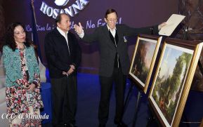 Acto de entrega de la ciudadanía nicaragüense y de la Orden Rubén Darío al pastor David Spencer