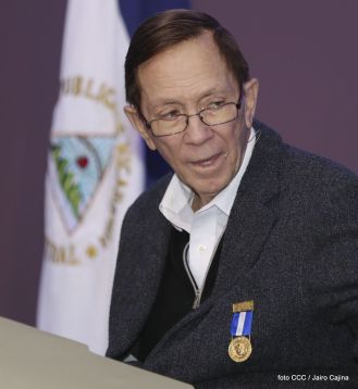 Acto de entrega de la ciudadanía nicaragüense y de la Orden Rubén Darío al pastor David Spencer