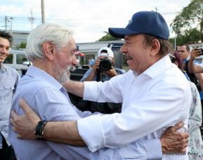 Miles claman por la Paz y la No Violencia