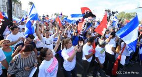 Miles claman por la Paz y la No Violencia