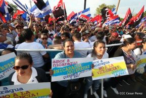 Miles claman por la Paz y la No Violencia