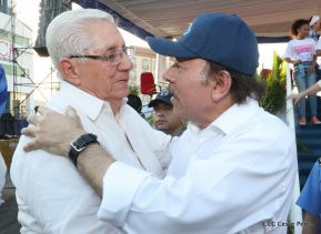 Miles claman por la Paz y la No Violencia