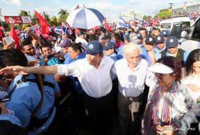 Miles claman por la Paz y la No Violencia