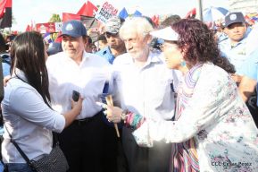 Miles claman por la Paz y la No Violencia