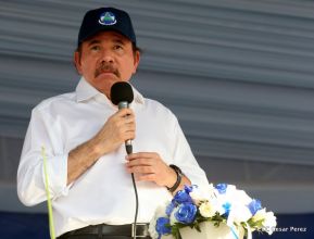 Miles claman por la Paz y la No Violencia