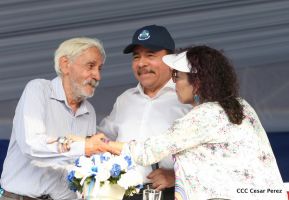 Miles claman por la Paz y la No Violencia