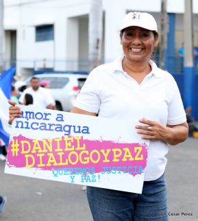 Miles claman por la Paz y la No Violencia