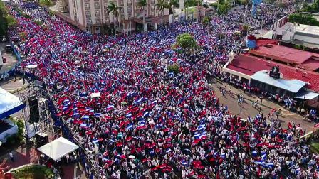 Miles claman por la Paz y la No Violencia