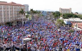 Miles claman por la Paz y la No Violencia