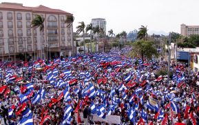 Miles claman por la Paz y la No Violencia