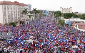 Miles claman por la Paz y la No Violencia
