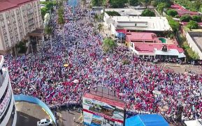 Miles claman por la Paz y la No Violencia