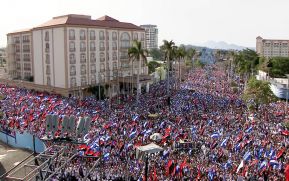 Miles claman por la Paz y la No Violencia