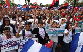 Miles claman por la Paz y la No Violencia