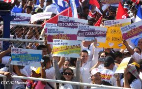 Miles claman por la Paz y la No Violencia