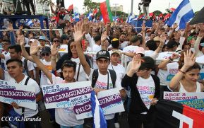 Miles claman por la Paz y la No Violencia