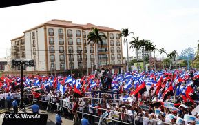 Miles claman por la Paz y la No Violencia