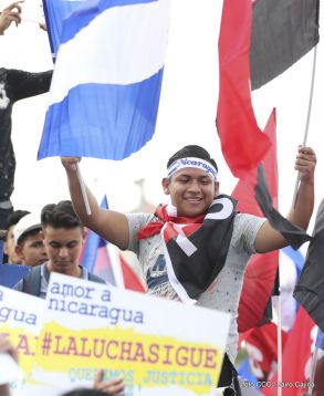 Miles claman por la Paz y la No Violencia