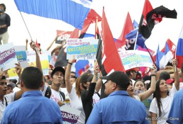 Miles claman por la Paz y la No Violencia