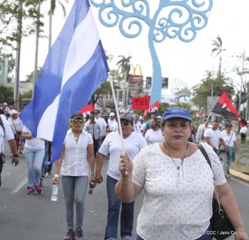 Miles claman por la Paz y la No Violencia