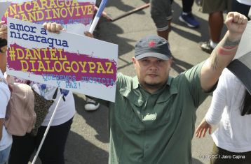 Miles claman por la Paz y la No Violencia