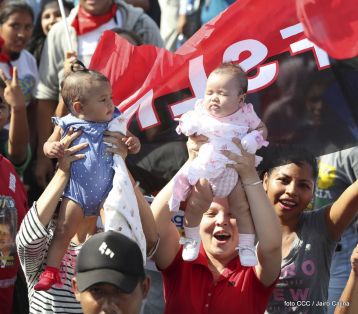 Miles claman por la Paz y la No Violencia