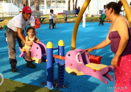 Familias celebran en paz y amor el primero de Mayo en espacios de recreación construidos por el Gobierno