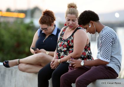 Familias celebran en paz y amor el primero de Mayo en espacios de recreación construidos por el Gobierno