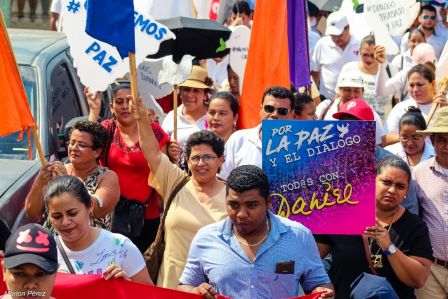 Caminatas y oraciones por la paz en el Día de la Dignidad Nacional
