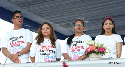 Daniel y Rosario se funden en abrazo solidario con las Madres en Oración y Cantata por la Paz
