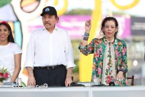 Daniel y Rosario se funden en abrazo solidario con las Madres en Oración y Cantata por la Paz