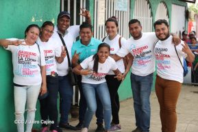 Daniel y Rosario se funden en abrazo solidario con las Madres en Oración y Cantata por la Paz