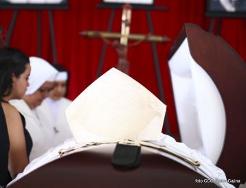 El Cardenal Miguel Obando, una luz en los caminos de Diálogo, Perdón, Reencuentro y Paz