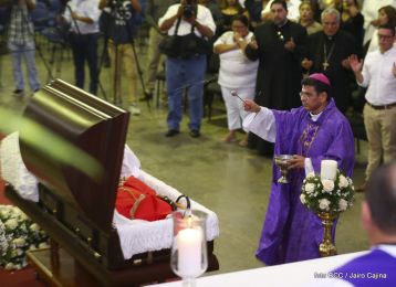 El Cardenal Miguel Obando, una luz en los caminos de Diálogo, Perdón, Reencuentro y Paz