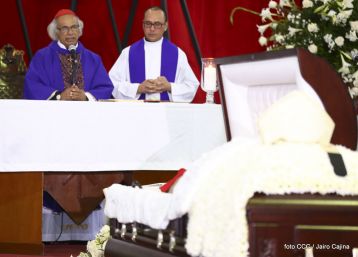 El Cardenal Miguel Obando, una luz en los caminos de Diálogo, Perdón, Reencuentro y Paz