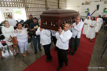 El Cardenal Miguel Obando, una luz en los caminos de Diálogo, Perdón, Reencuentro y Paz