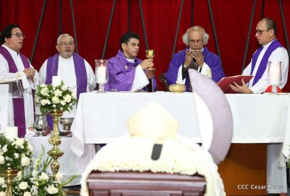 El Cardenal Miguel Obando, una luz en los caminos de Diálogo, Perdón, Reencuentro y Paz
