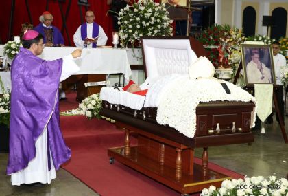 El Cardenal Miguel Obando, una luz en los caminos de Diálogo, Perdón, Reencuentro y Paz