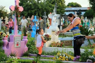 Nicaragua visita cementerios en Día de los Fieles Difuntos