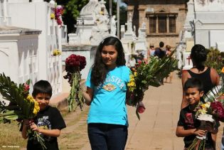 Nicaragua visita cementerios en Día de los Fieles Difuntos