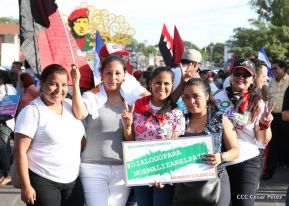 Miles caminaron por la Paz en Nicaragua