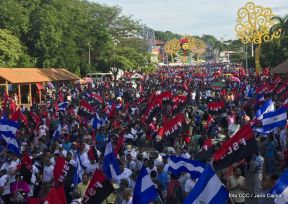 Miles caminaron por la Paz en Nicaragua