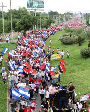Pueblo nicaragüense camina por la paz y la tranquilidad