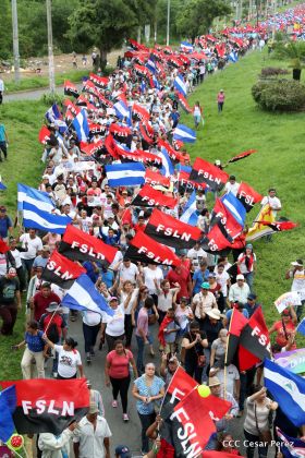 Pueblo nicaragüense camina por la paz y la tranquilidad