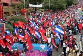 Pueblo nicaragüense camina por la paz y la tranquilidad