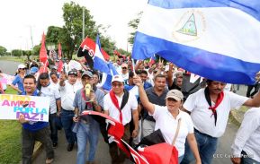 Pueblo nicaragüense camina por la paz y la tranquilidad