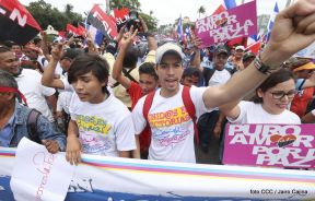 Pueblo nicaragüense camina por la paz y la tranquilidad