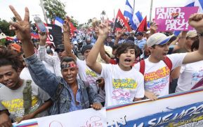 Pueblo nicaragüense camina por la paz y la tranquilidad