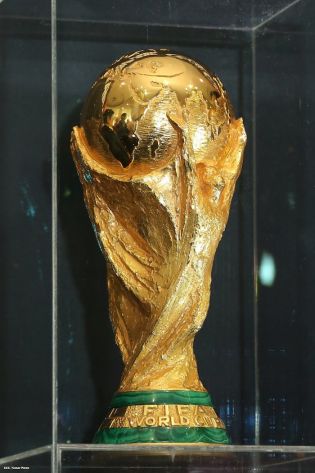 Trofeo de la Copa Mundial de la FIFA visita por primera vez Nicaragua